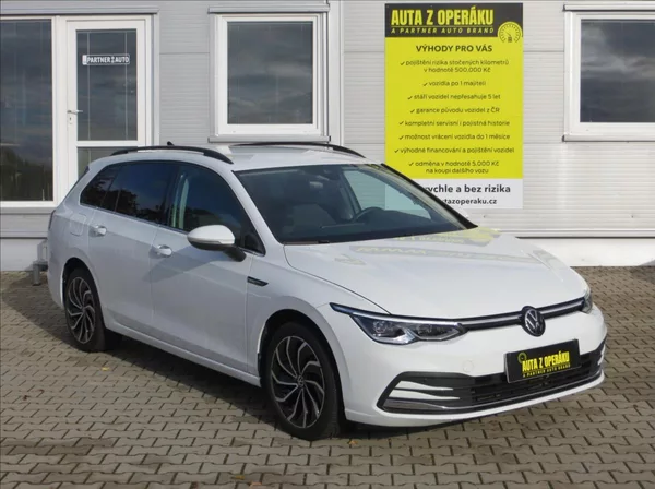 Volkswagen Golf 1,5 TSI 96kW STYLE Navi ČR