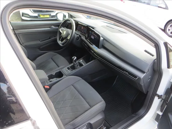 Volkswagen Golf 1,5 TSI 96kW STYLE Navi ČR - foto 10