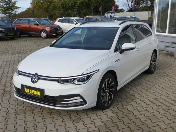 Volkswagen Golf 1,5 TSI 96kW STYLE Navi ČR - foto 3