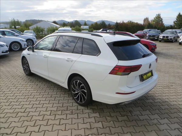 Volkswagen Golf 1,5 TSI 96kW STYLE Navi ČR - foto 5