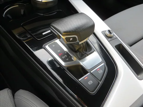 Audi A4 Avant 3,0 TDI 210kW S line qua - foto 17
