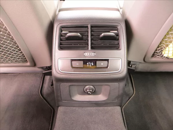 Audi A4 Avant 3,0 TDI 210kW S line qua - foto 30