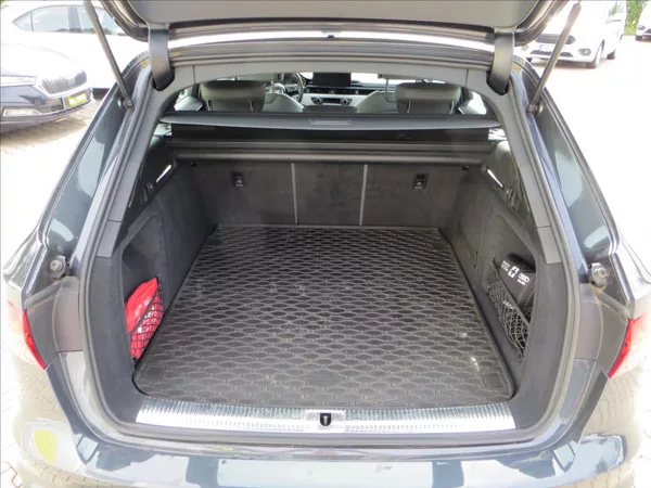 Audi A4 Avant 3,0 TDI 210kW S line qua - foto 7