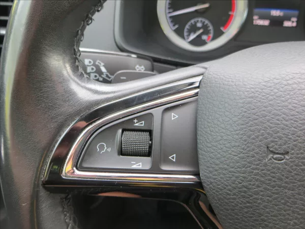 Škoda Karoq 1,5 TSI Style 110kW DSG WEBAST - foto 26