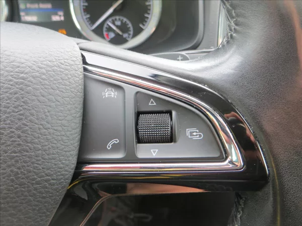 Škoda Karoq 1,5 TSI Style 110kW DSG WEBAST - foto 27