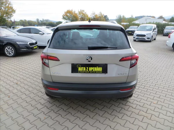 Škoda Karoq 1,5 TSI Style 110kW DSG WEBAST - foto 6