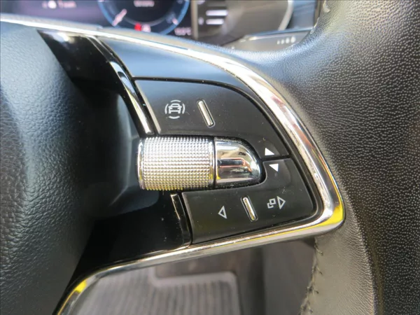 Škoda Octavia 2,0 TDI Ambition ČR - foto 20