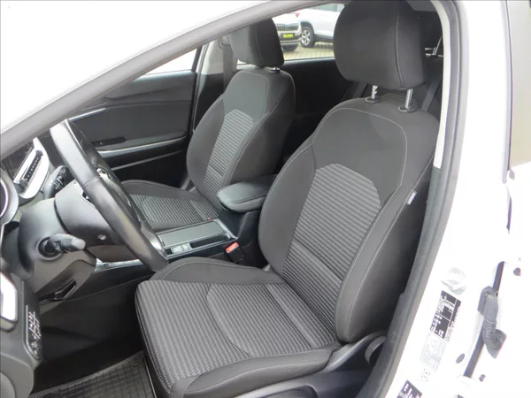 Kia Ceed 1,5 T-GDI 118kW SW Top AUT ČR - foto 13