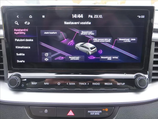 Kia Ceed 1,5 T-GDI 118kW SW Top AUT ČR - foto 19