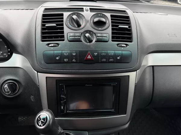 Mercedes-Benz Viano V6 3.0CDi L 165kW Automat ČR - foto 12