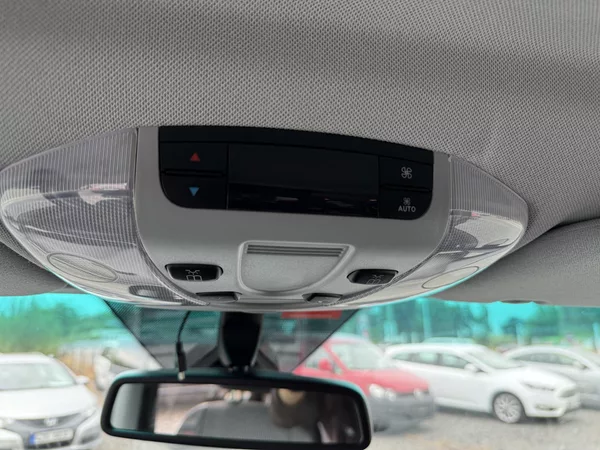 Mercedes-Benz Viano V6 3.0CDi L 165kW Automat ČR - foto 13