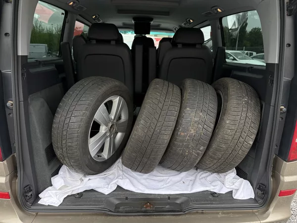 Mercedes-Benz Viano V6 3.0CDi L 165kW Automat ČR - foto 19