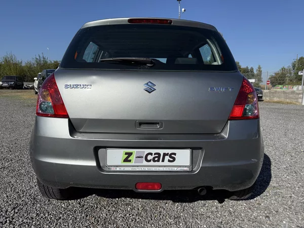 Suzuki Swift 1.3 68kW Klima ČR - foto 6