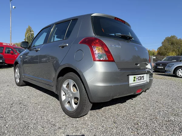 Suzuki Swift 1.3 68kW Klima ČR - foto 7