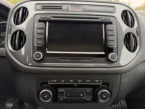 Volkswagen Tiguan 2.0TDi 125kW 4MOTION - foto 12