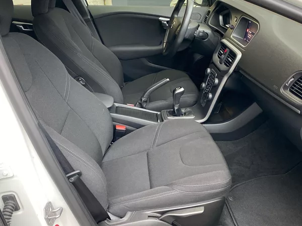 Volvo V40 - foto 7