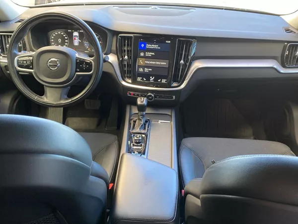 Volvo V60 D3 AWD MOM PRO - foto 10