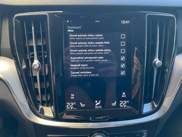 Volvo V60 D3 AWD MOM PRO - foto 19