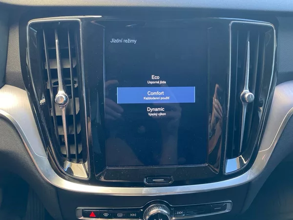 Volvo V60 D3 AWD MOM PRO - foto 20
