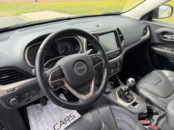 Jeep Cherokee 2.0 M-JET 4X4 LIMITED NAV KŮŽE - foto 11