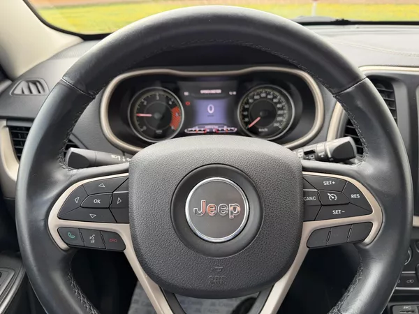 Jeep Cherokee 2.0 M-JET 4X4 LIMITED NAV KŮŽE - foto 17