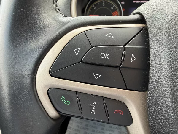 Jeep Cherokee 2.0 M-JET 4X4 LIMITED NAV KŮŽE - foto 19