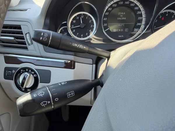 Mercedes-Benz Třídy E 250 CGI 5G KUPÉ SERVISKA - foto 19