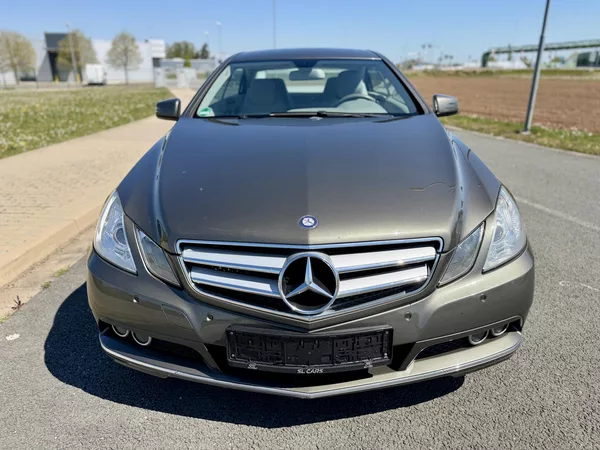 Mercedes-Benz Třídy E 250 CGI 5G KUPÉ SERVISKA - foto 8