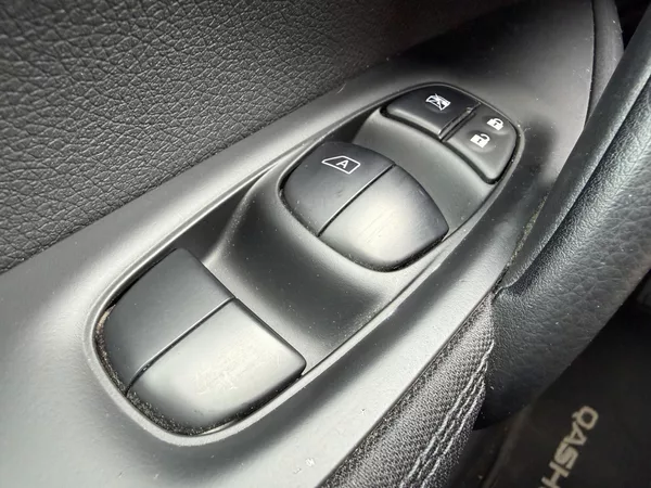 Nissan Qashqai 1.2 DIG-T ROZVODY SERVISKA DPH - foto 14