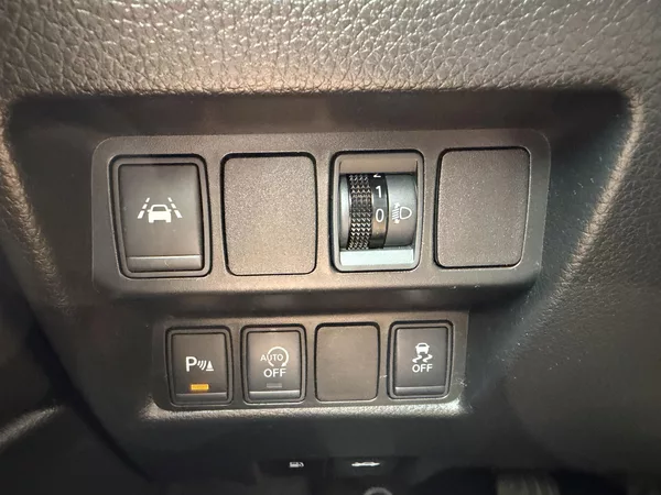 Nissan Qashqai 1.2 DIG-T ROZVODY SERVISKA DPH - foto 16