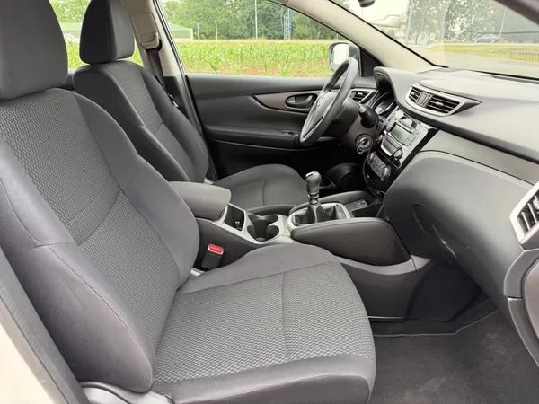 Nissan Qashqai 1.2 DIG-T ROZVODY SERVISKA DPH - foto 28
