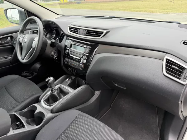 Nissan Qashqai 1.2 DIG-T ROZVODY SERVISKA DPH - foto 29