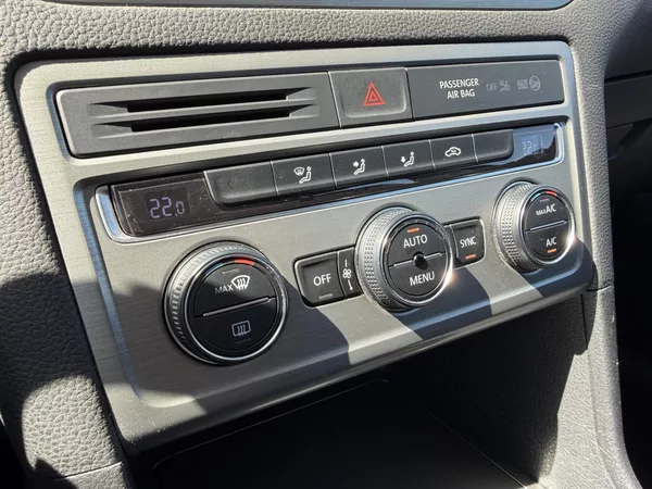 Volkswagen Golf Sportsvan 1.2 TSI KLIMA SERVISKA 2X KOLA - foto 20