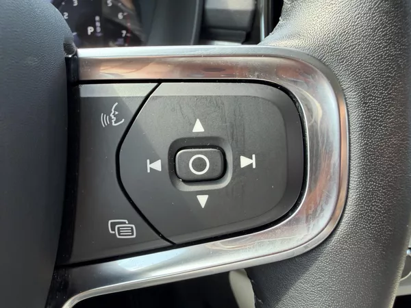 Volvo XC40 2.0 T4 4X4 360K KŮŽE ČR DPH! - foto 19