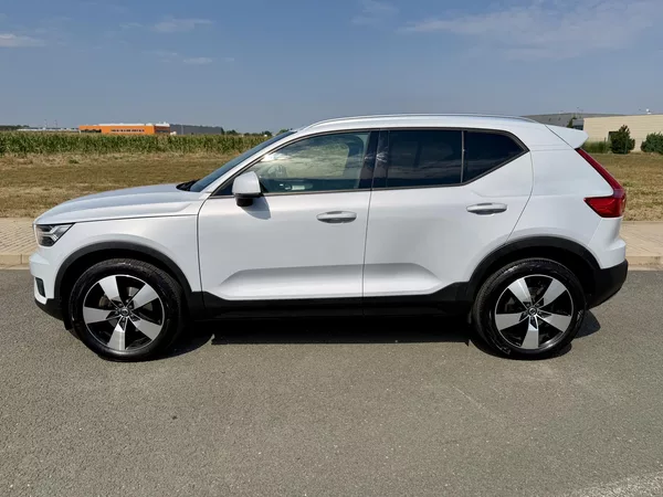 Volvo XC40 2.0 T4 4X4 360K KŮŽE ČR DPH! - foto 2