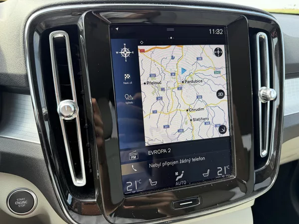 Volvo XC40 2.0 T4 4X4 360K KŮŽE ČR DPH! - foto 20