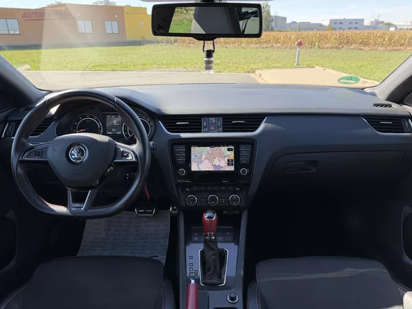 Škoda Octavia RS 2.0 TSI CHALLENGE DSG TAŽNÉ - foto 13