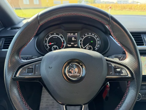 Škoda Octavia RS 2.0 TSI CHALLENGE DSG TAŽNÉ - foto 17