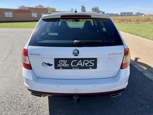 Škoda Octavia RS 2.0 TSI CHALLENGE DSG TAŽNÉ - foto 4