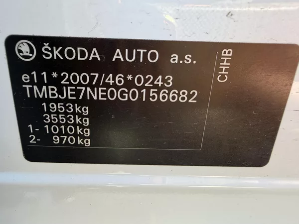 Škoda Octavia RS 2.0 TSI CHALLENGE DSG TAŽNÉ - foto 49