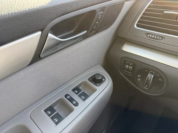 Seat Alhambra 2.0 TDI 130KW KAMERA SERVISKA - foto 13