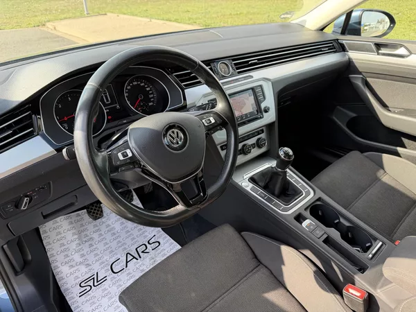 Volkswagen Passat 2.0 TDI NAVI TAŽNÉ ROZVODY - foto 11