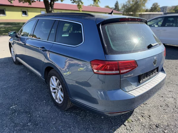 Volkswagen Passat 2.0 TDI NAVI TAŽNÉ ROZVODY - foto 3