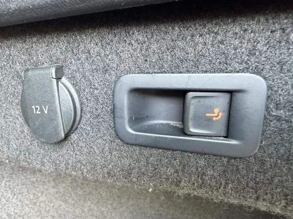 Volkswagen Passat 2.0 TDI NAVI TAŽNÉ ROZVODY - foto 32