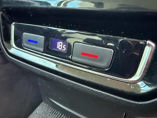 Volkswagen Passat 2.0 TDI NAVI TAŽNÉ ROZVODY - foto 35
