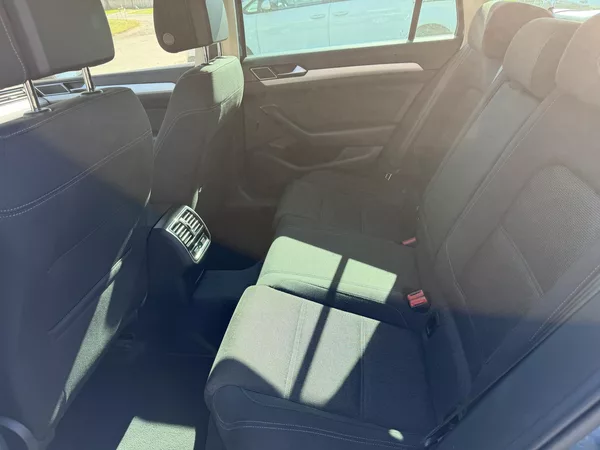 Volkswagen Passat 2.0 TDI NAVI TAŽNÉ ROZVODY - foto 8