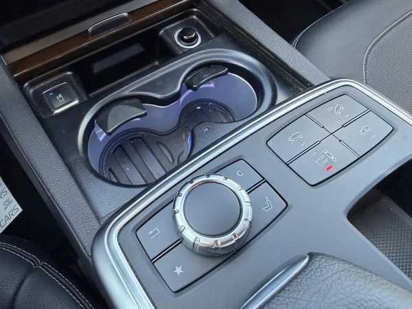 Mercedes-Benz GL 350 CDI XENON PANO MASÁŽ TAŽNÉ - foto 35