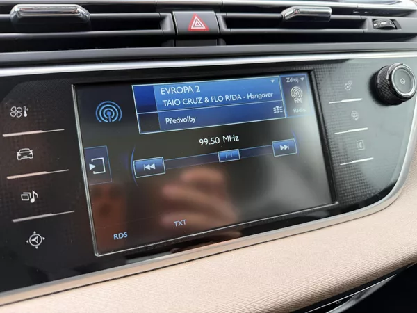 Citroën C4 Picasso 2.0 HDI AT NAVI KAMERA TAŽNÉ - foto 23