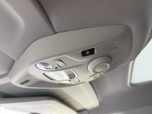 Citroën C4 Picasso 2.0 HDI AT NAVI KAMERA TAŽNÉ - foto 28