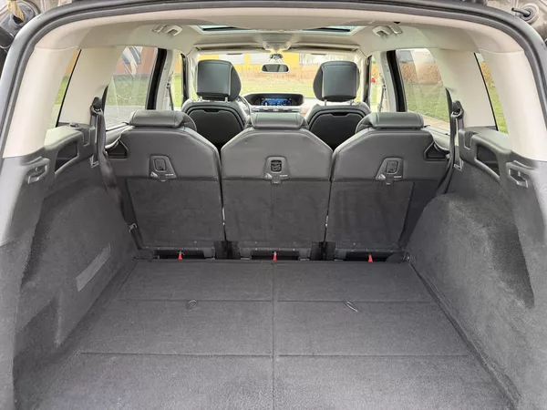 Citroën C4 Picasso 2.0 HDI AT NAVI KAMERA TAŽNÉ - foto 31